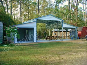 Boxed Eave Roof Style Carolina Barn with Enlcosed Lean to